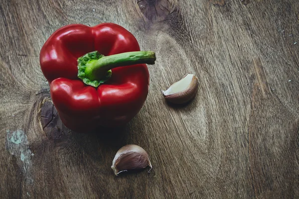 Pepper and garlic — Stock Photo, Image