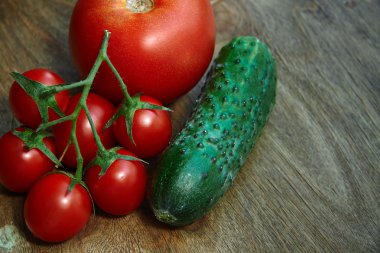 domates ve salatalık