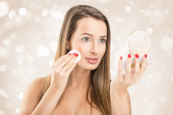 Woman holding  mirror — Stock Photo, Image