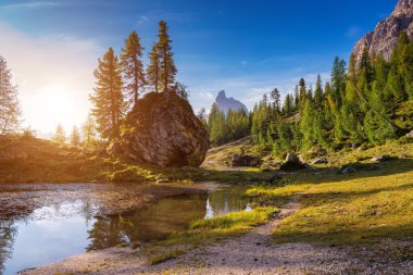  İtalyan Dolomites peyzaj