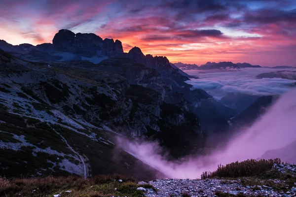 Dolomites'in güzel sunrise