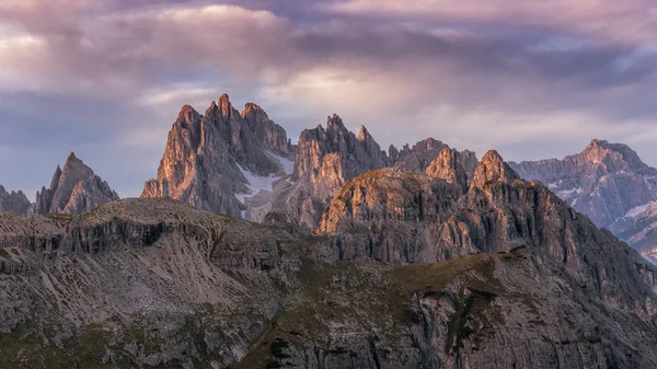 Beautiful sunrise on the Dolomites — Stock Photo, Image