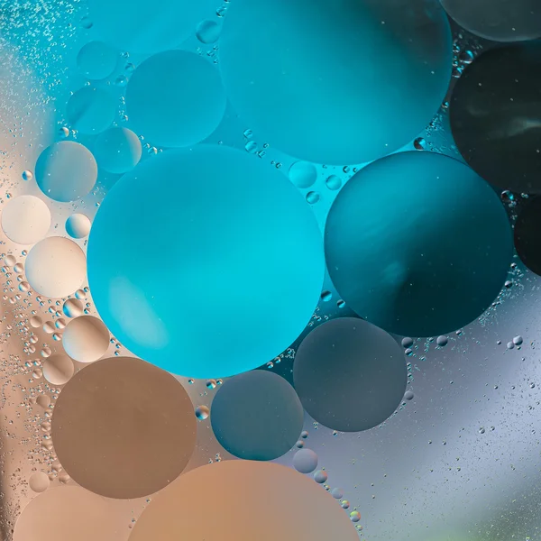 Gradient Oil drops in the water — Stock Photo, Image