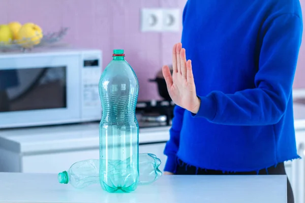 Rechazo Botellas Plástico Reciclaje Plástico Protección Del Medio Ambiente Detener —  Fotos de Stock