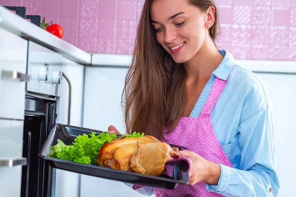 Happy Smiling Attractive Cooking Woman Apron Baking Whole Chicken Oven — Stock Photo, Image
