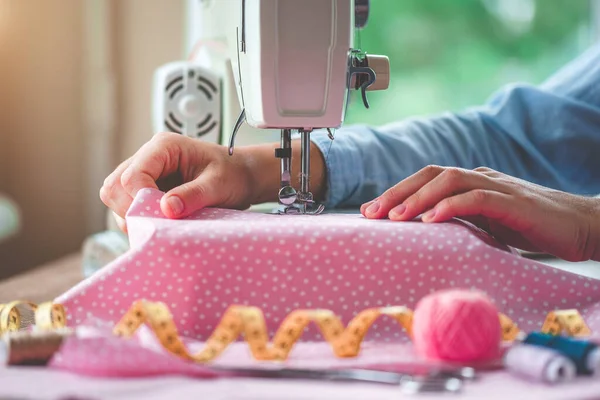 Electric Sewing Machine Different Sewing Accessories Sewing Process — Stock Photo, Image