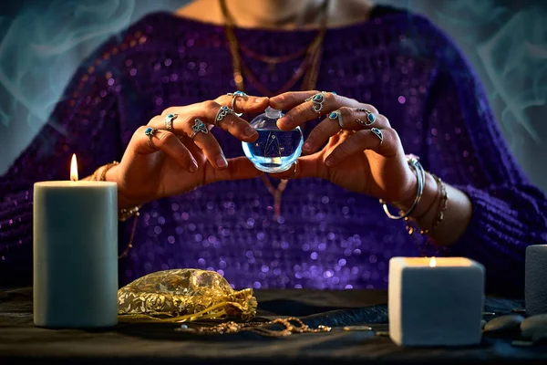 Witch Woman Using Enchanting Elixir Potion Bottle Love Spell Magical — Stock Photo, Image