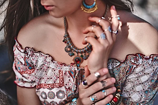 Gorgeous Stylish Boho Chic Woman Fashionable Indian Hippie Gypsy Bohemian — Stock Photo, Image