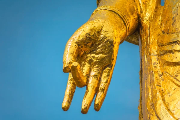 Tokyo Japan Maart 2021 Close Hand Van Een Gouden Boeddhistisch — Stockfoto