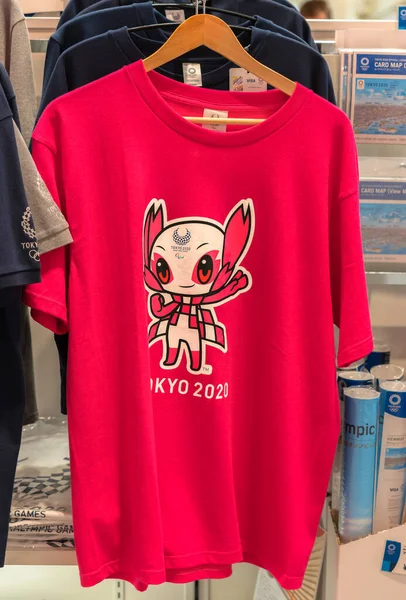 Tokyo Japan August 2021 Official Pink Shirt Featuring Paralympics Mascot — Stock Photo, Image