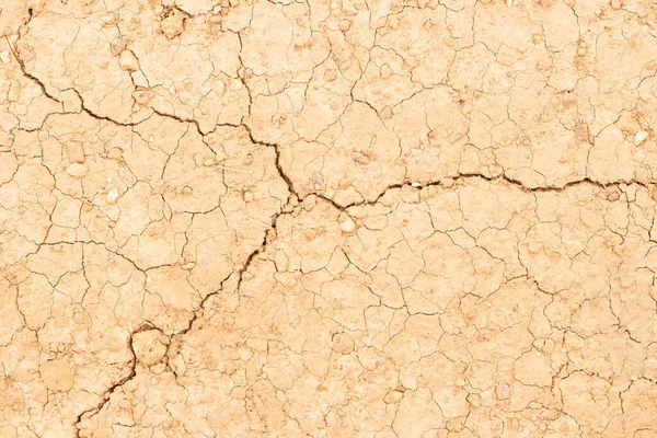 Kuru toprak çatlağının üst görünümü