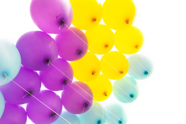 Luminoso mazzo di palloncini colorati sfondo — Foto Stock