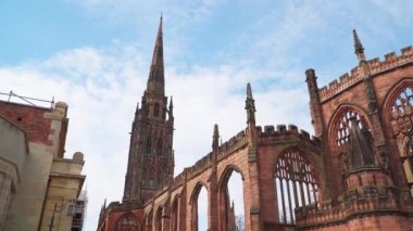 Coventry Katedrali Güneşli bir günde harabe.