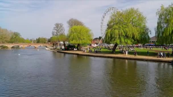 River Avon in Stratford-upon-Avon. — Stockvideo