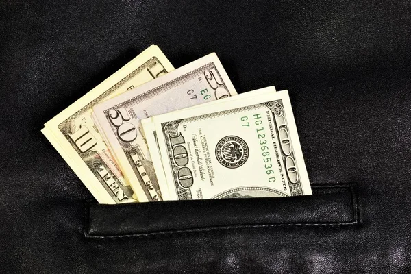 Pénz Egy Bőrmellény Zsebében Dollár Készpénz Bolti Vásárláshoz — Stock Fotó