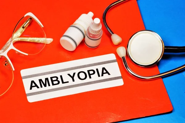 Amblyopia-reduced visual acuity. Text label to indicate the state of health. The diagnosis was made by an ophthalmologist. Medication treatment.