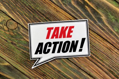 Harekete geçin! Tabaktaki metnin yazılışı. Olaylar konseptinin görevlerini çizmek, gelecekte başarı elde etmek.