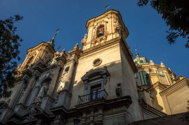 Granada, Endülüs, İspanya 'daki San Juan de Dios Bazilikası' nın ön cephesi.