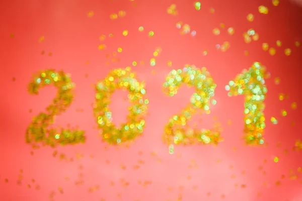 Blurry 2021 Numbers Golden Glitters Red Background New Year Wallpaper — Stock Photo, Image