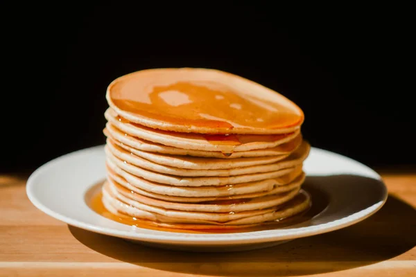 Close Tasty Stack Pancakes Maple Syrup Sweet Dessert Breakfast — Stock Photo, Image