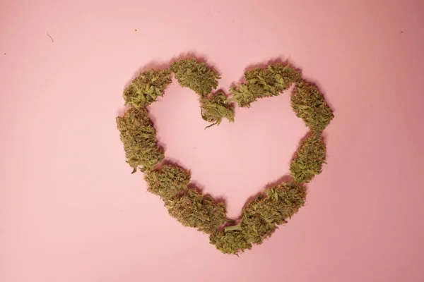 모양의 대마초 봉오리 의료용 마리화나 발렌틴 — 스톡 사진