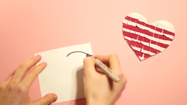 Tarjeta Felicitación Piñata Hecha Mano Forma Corazón Artesanía San Valentín — Vídeo de stock