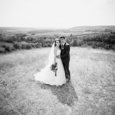 Doğa yürüyüşüne düğün