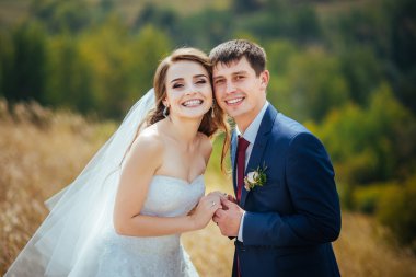 Doğa yürüyüşüne düğün