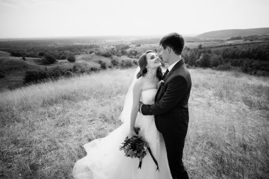 Doğa yürüyüşüne düğün