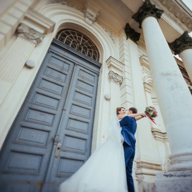 Doğa yürüyüşüne düğün