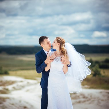 Doğa yürüyüşüne düğün