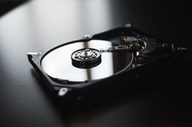 Bilgisayar, ayna efektleri ile hdd sabit diskinizden demonte. Bölüm-in bilgisayar pc, dizüstü bilgisayar