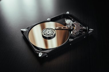 Bilgisayar, ayna efektleri ile hdd sabit diskinizden demonte. Bölüm-in bilgisayar pc, dizüstü bilgisayar