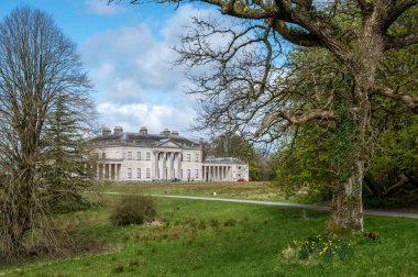Enniskillen, Kuzey İrlanda Nisan. 6, 2021: Castle Coole National Trust sitesi