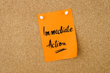 Yazılı kağıt kayda göre acil eylem  