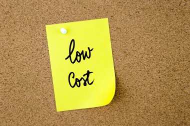 Düşük maliyet sarı kağıt kayda göre yazılmış