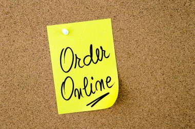 Sarı kağıt notta yazılı Online sipariş