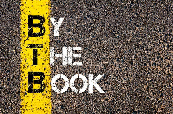 Image conceptuelle de l'acronyme d'affaires BTB By The Book — Photo
