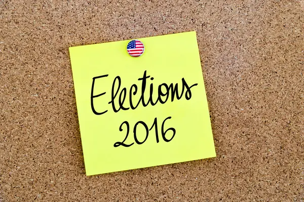 Írott szöveg választások 2016-ban felső sárga papír jegyzék — Stock Fotó