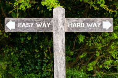 Easy Way karşı Sabit Yol yönlü işaretler