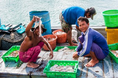 baan aoyai salata balıkçı köyü koh kood Island, Tayland tarihinde, Tayland balıkçı gün sıralama yakalama