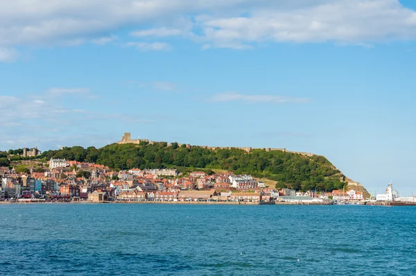 Vista sobre el puerto de Scarborough South Bay en Yorskire del Norte, Inglaterra — Foto de Stock