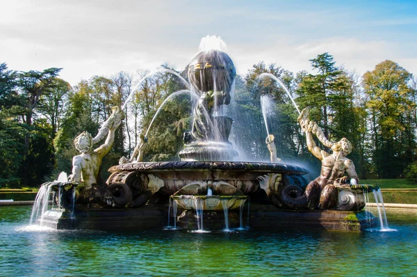 Atlas Fountain at Castle Howard, North Yorkshire, UK — Stock Photo, Image