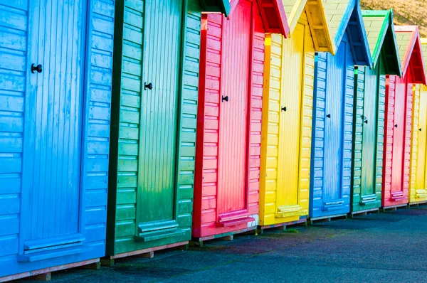 Capanne colorate da spiaggia — Foto Stock