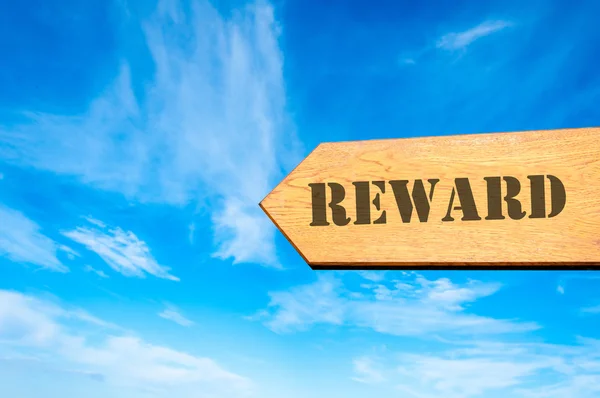 Arrow sign with Reward message — Stock Photo, Image