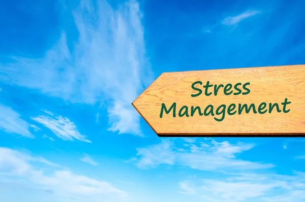 Signo de flecha con mensaje de gestión del estrés —  Fotos de Stock