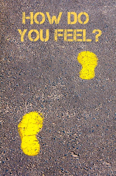 Yellow footsteps on sidewalk towards How do You Feel message — Stock Photo, Image