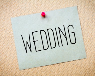Geri dönüşümlü kağıt Not cork tahtada yıktı. Düğün Message.Marriage kavramı