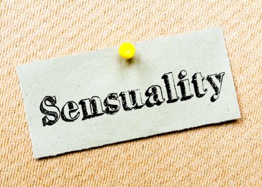 Geri dönüşümlü kağıt Not cork tahtada yıktı. Duygusallık mesaj