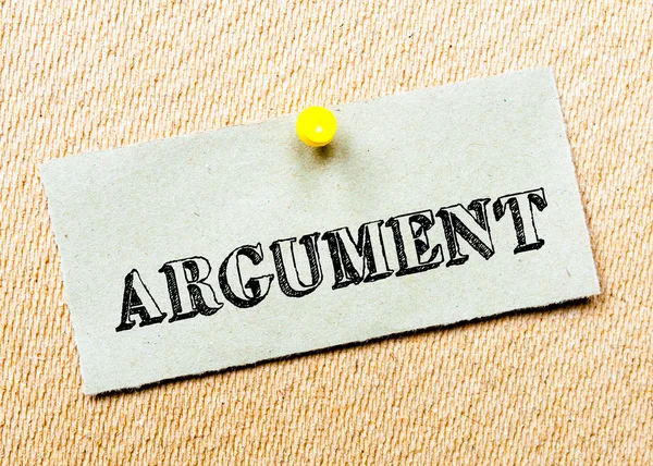 Recycled paper note pinned on cork board. Argument Message — Stock Photo, Image